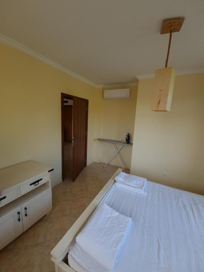 Santa Marina Apartaments- Karina 1 Szozopol Kültér fotó